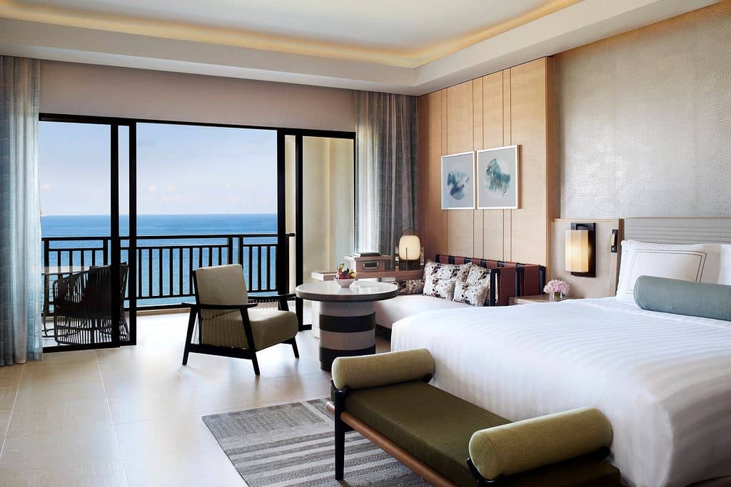 rooms-premier-ocean-view-room