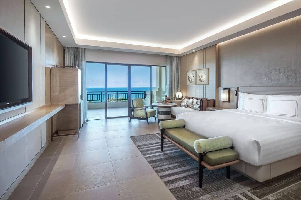 rooms-premier-ocean-view-room