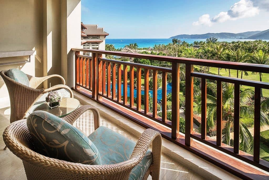 rooms-ocean-view-club-room