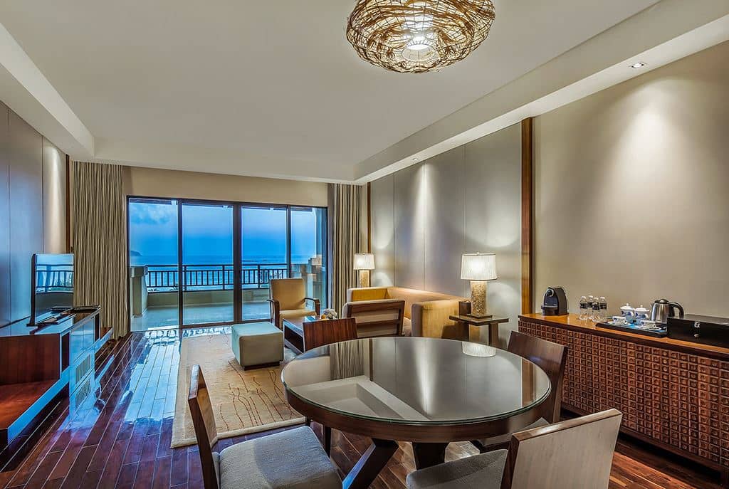 rooms-twobedrooms-club-ocean-view-suite