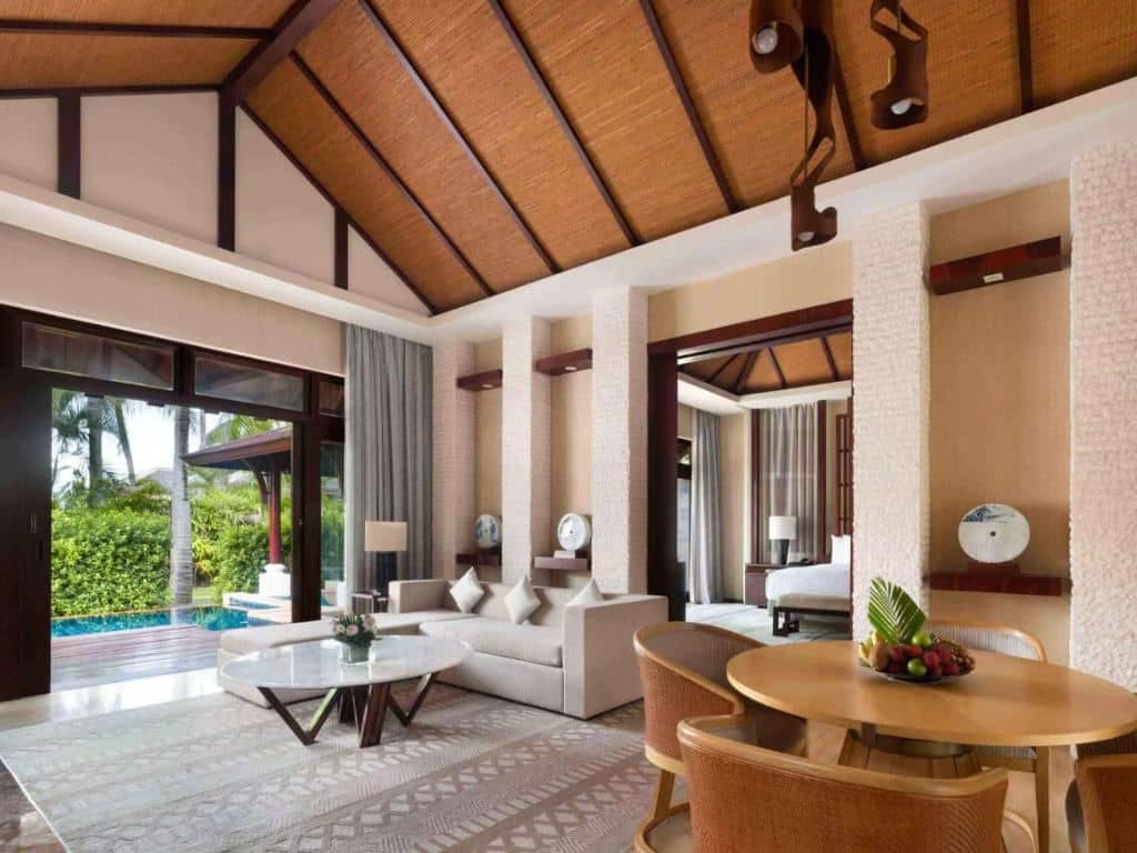 rooms-onebedroom-ocean-front-villa