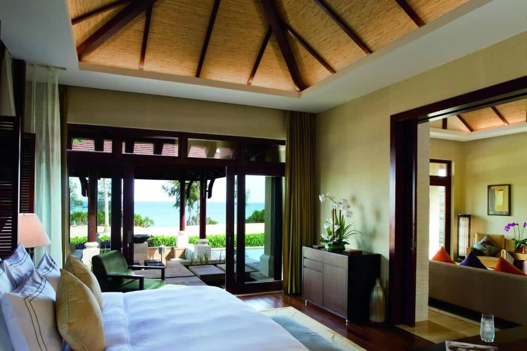 rooms-onebedroom-ocean-front-villa