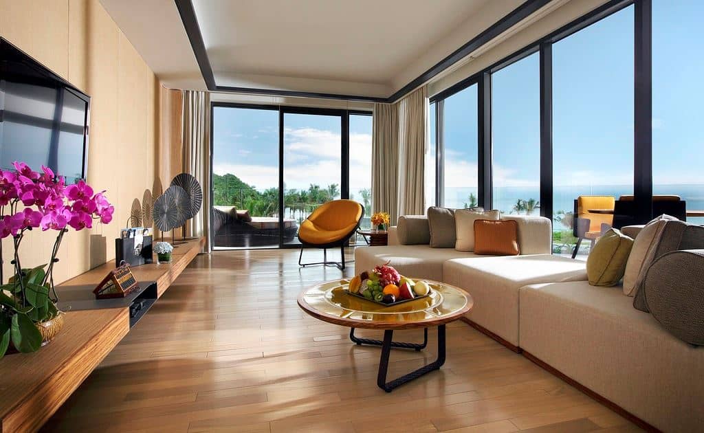 rooms-king-bedroom-villa-outdoor-living-area--club-intercontinental