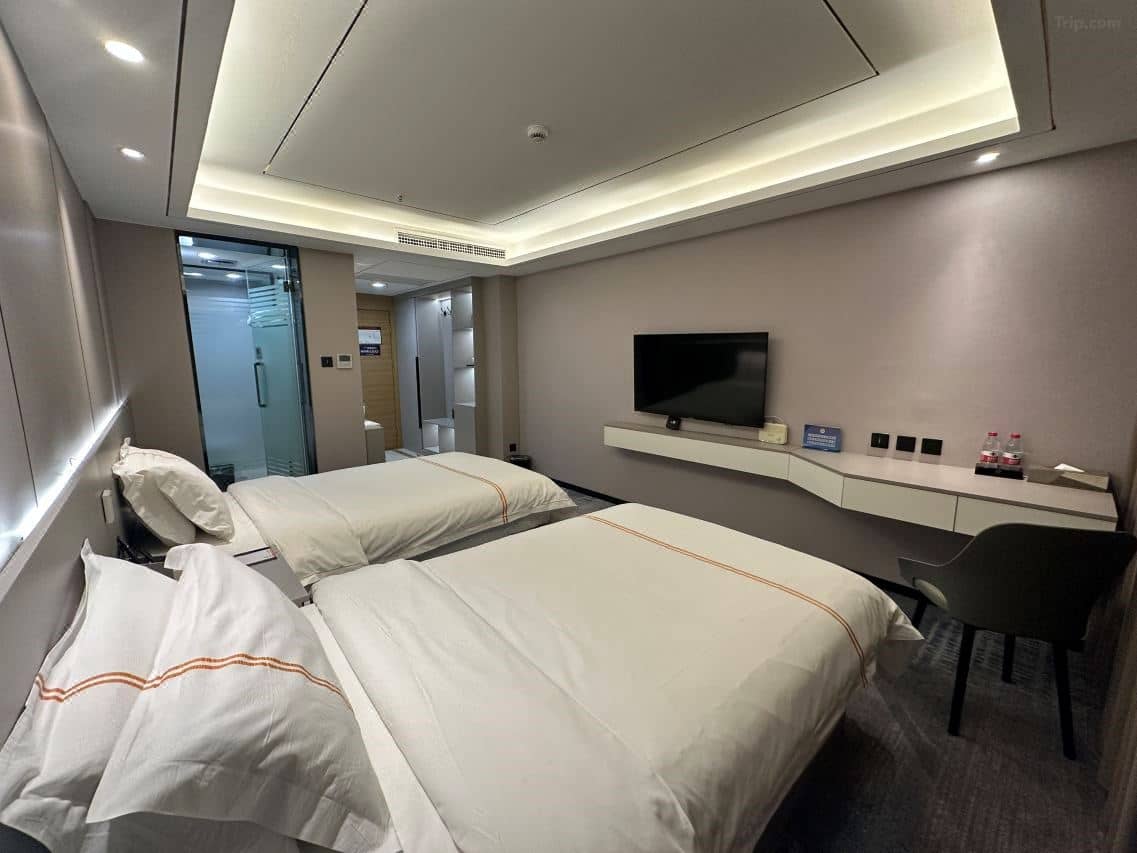 rooms-superior-room