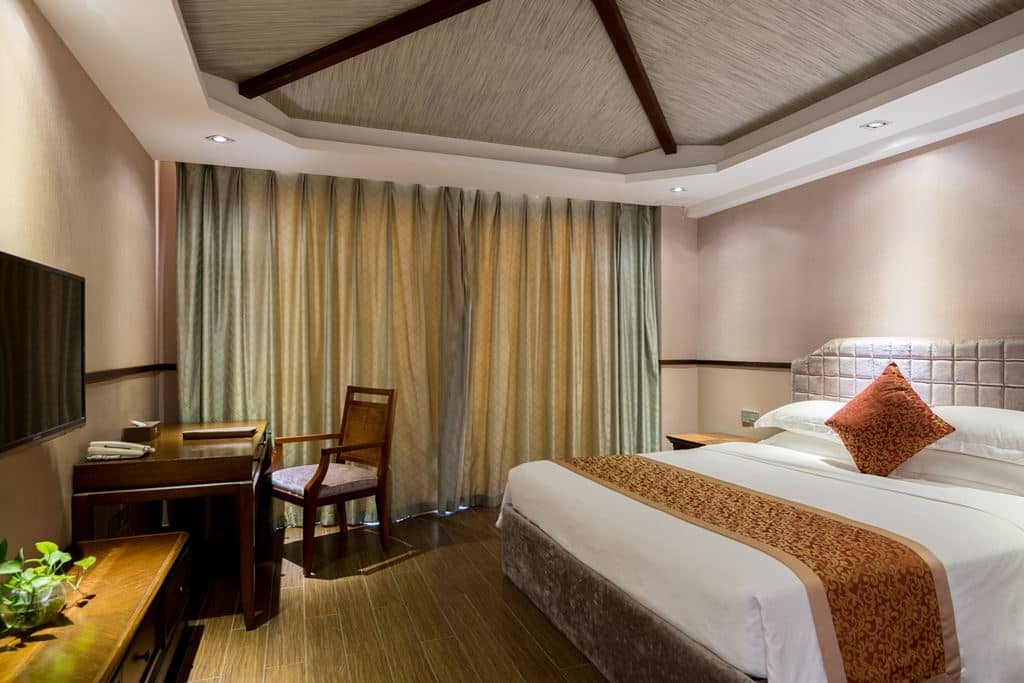 rooms-deluxe-two-bedroom-suite-with-sea-view