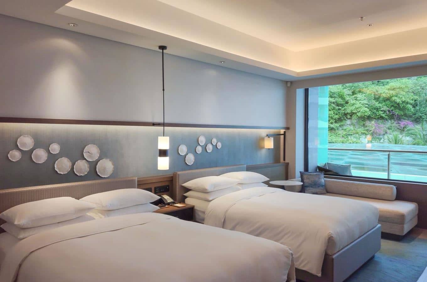 rooms-resort-room