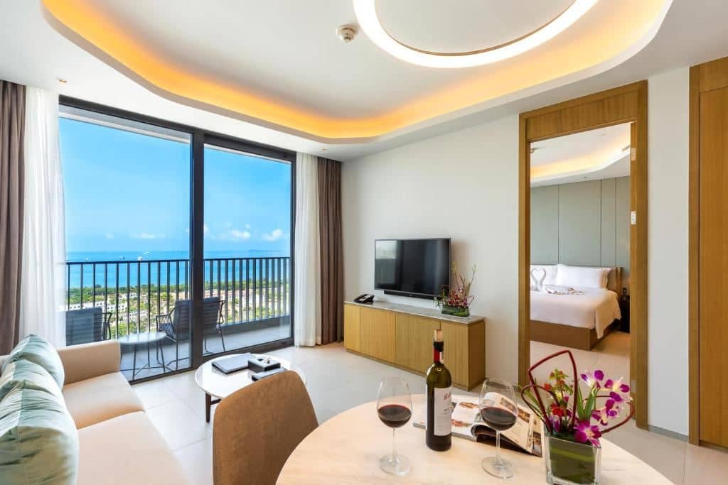 rooms-onebedroom-deluxe-ocean-family