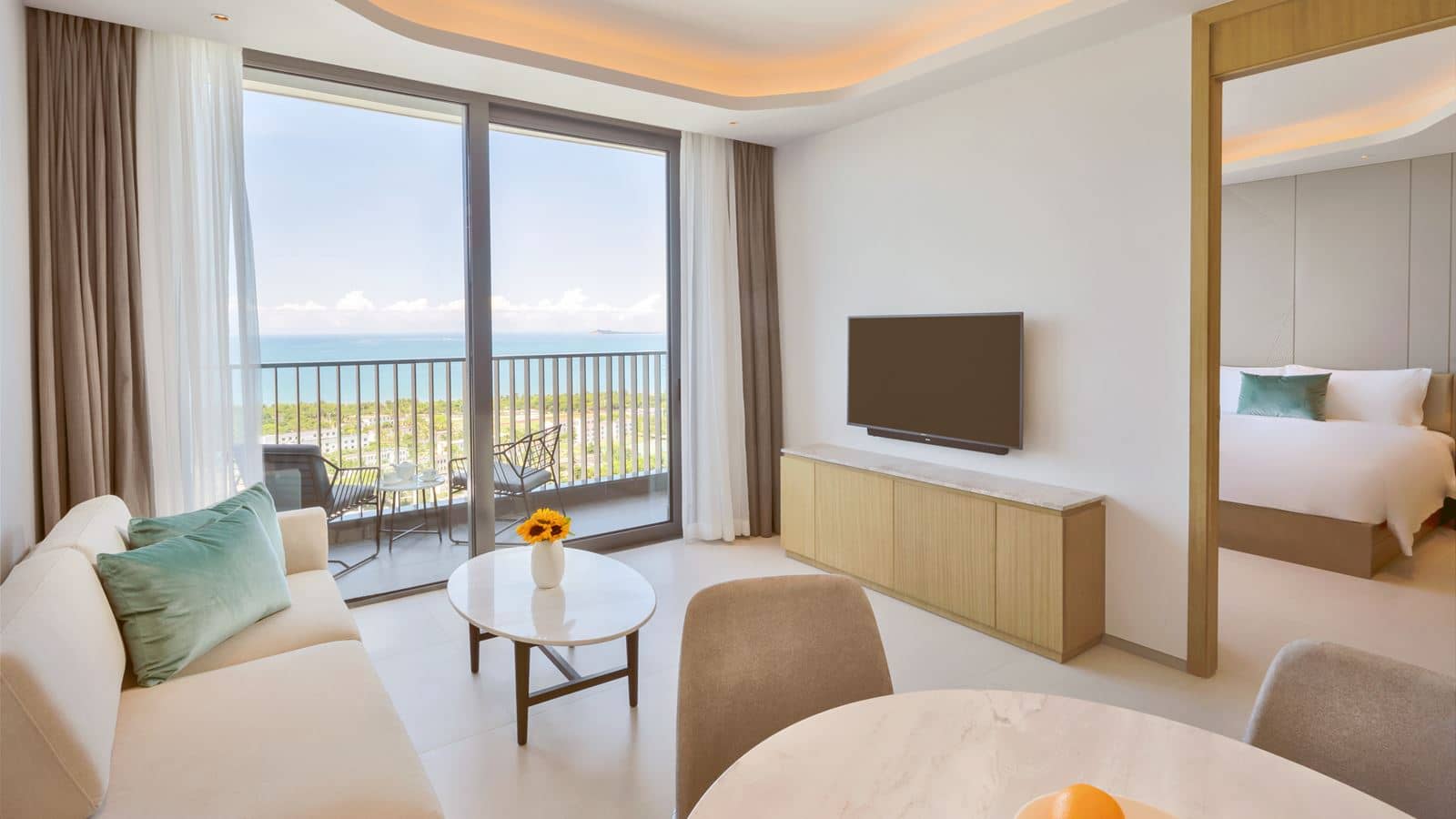 rooms-onebedroom-deluxe-ocean-family