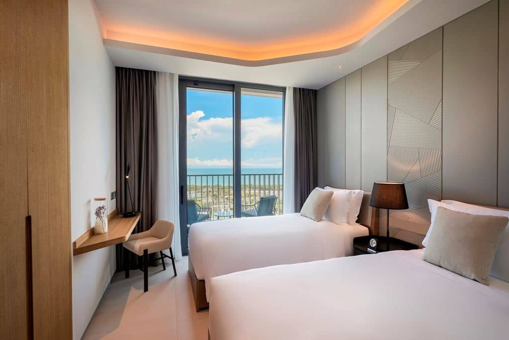 rooms-twobedroom-deluxe-ocean-view