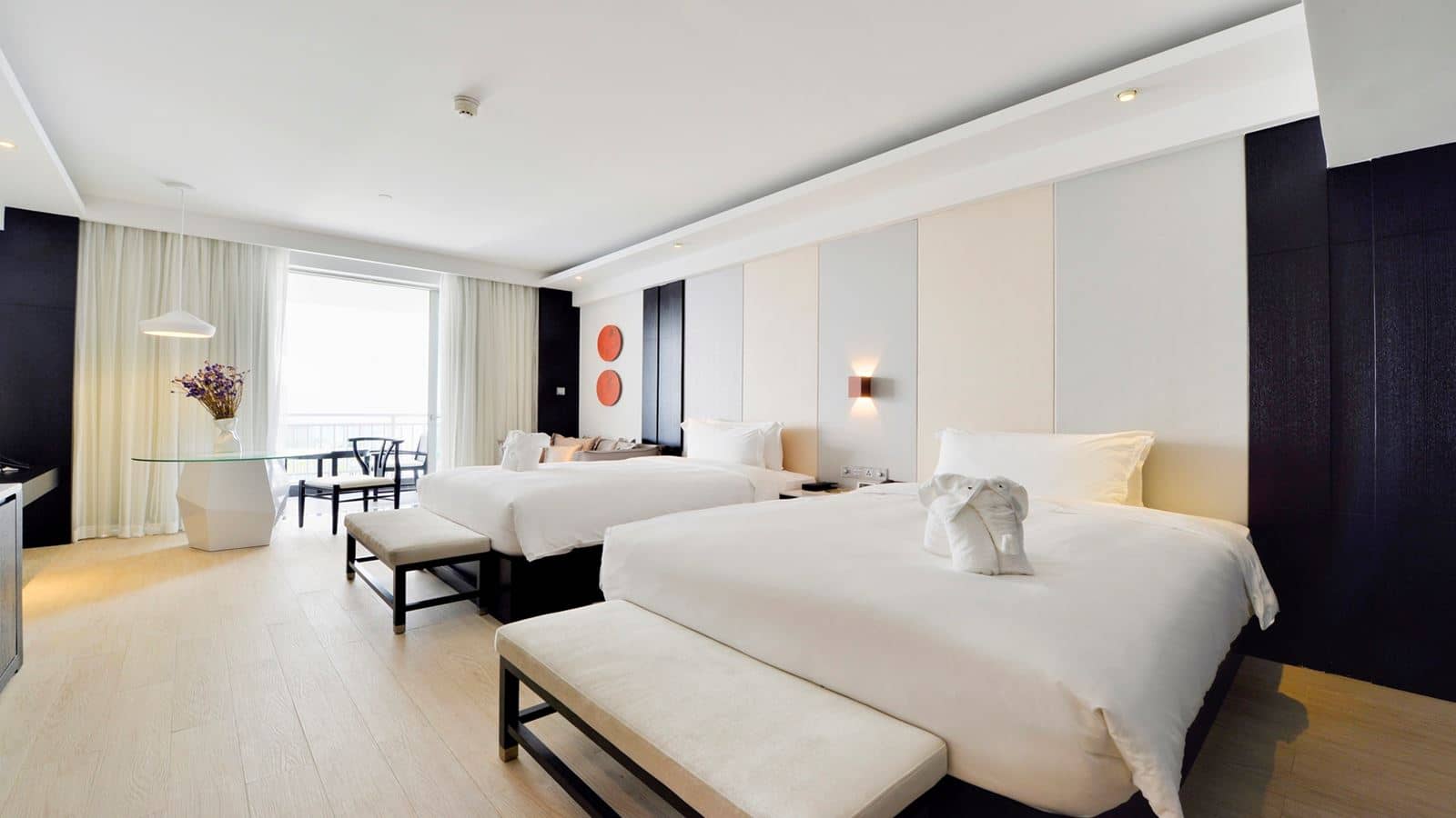 rooms-superior-room