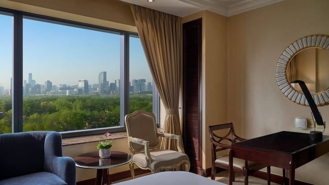rooms-deluxe-room