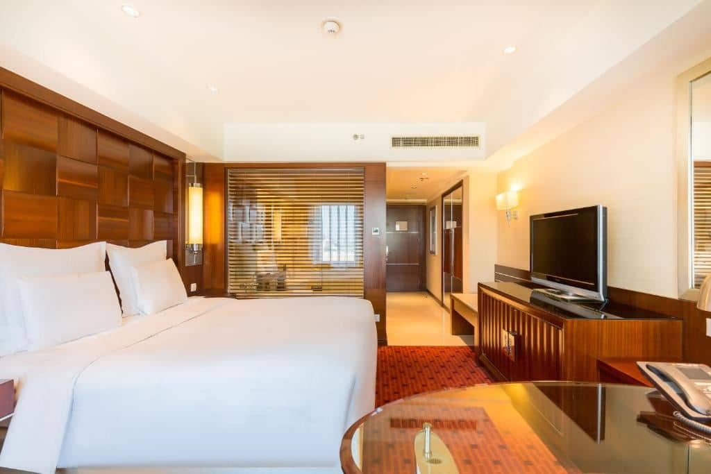 rooms-superior-room