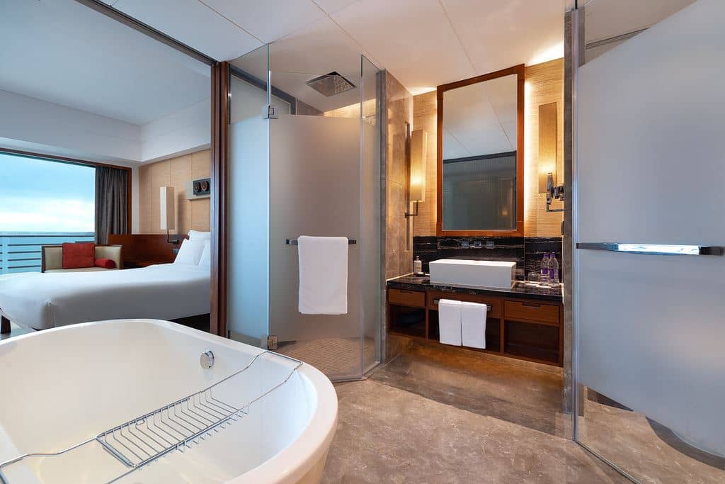 rooms-executive-deluxe-ocean-view-room
