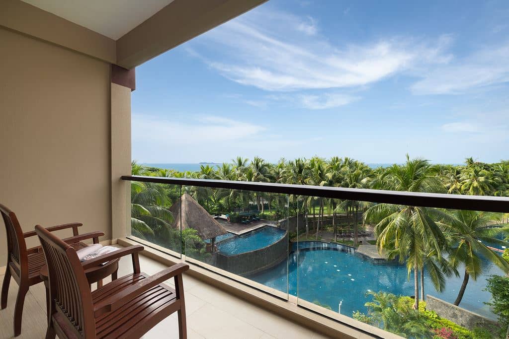 rooms-deluxe-ocean-view-room