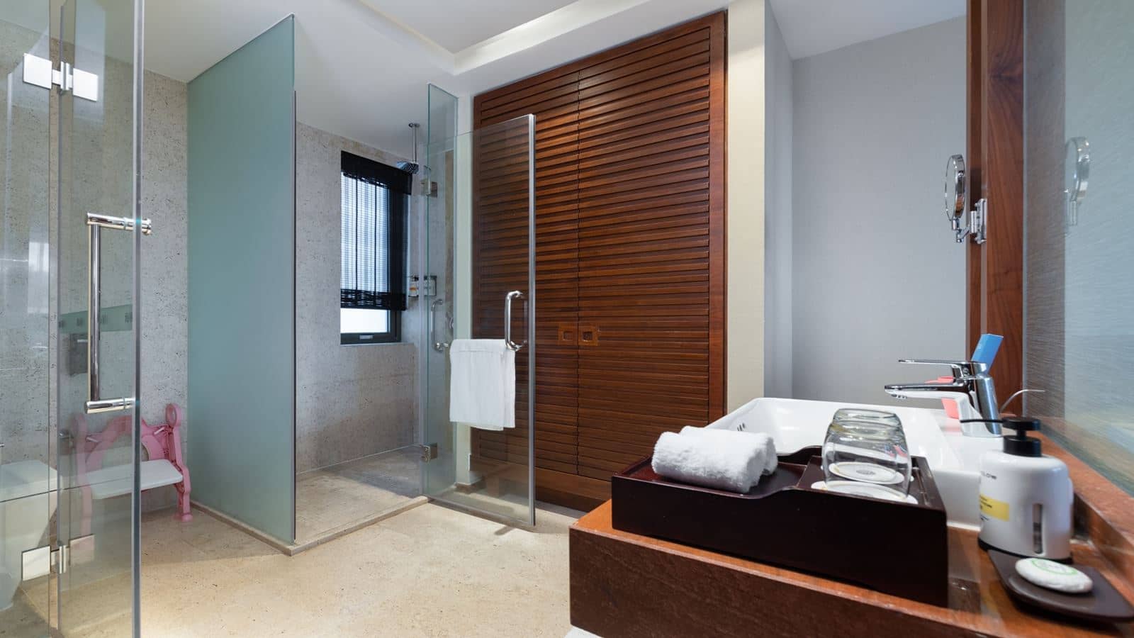 rooms-family-suite