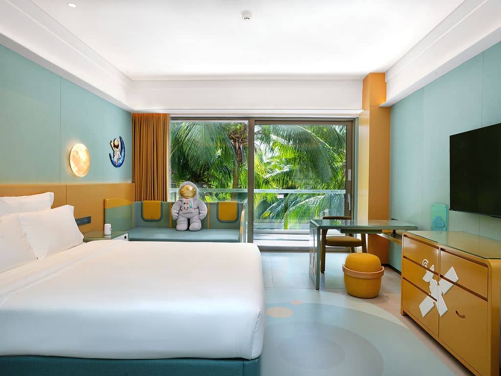 rooms-fantasy-star-family-room