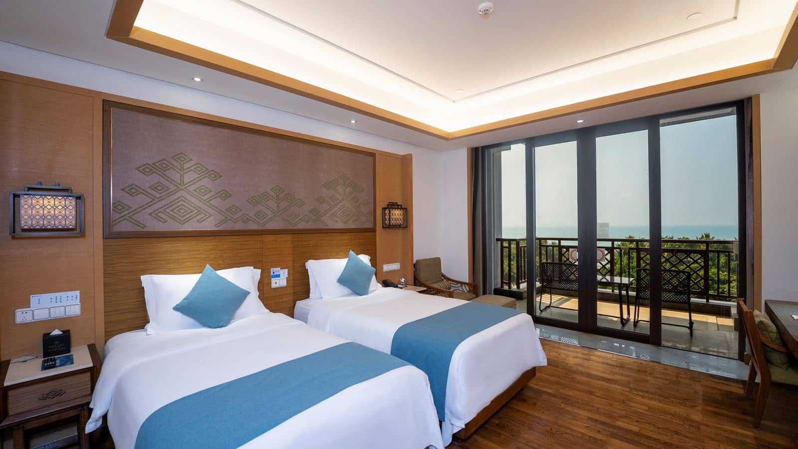 rooms-twobedrooms-sea-view-suite