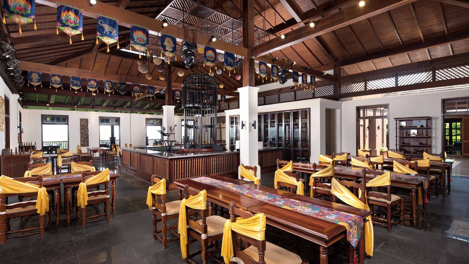 restaurants-restaurants