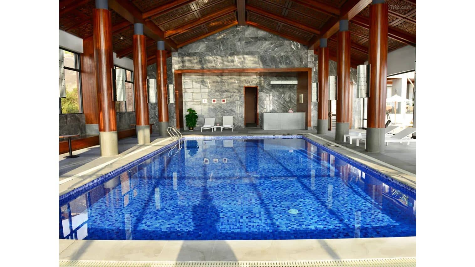 pools-indoor-pool
