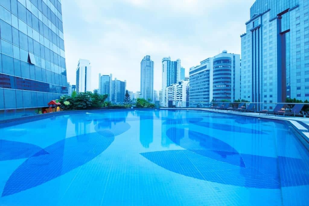 pools-outdoor-pool
