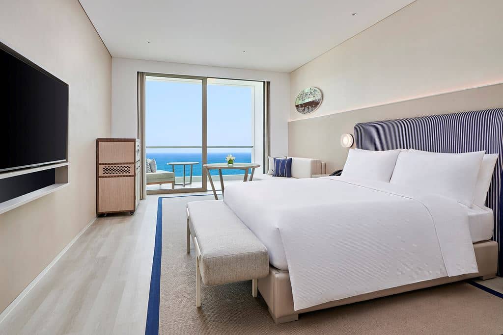 rooms-premium-room-ocean-view