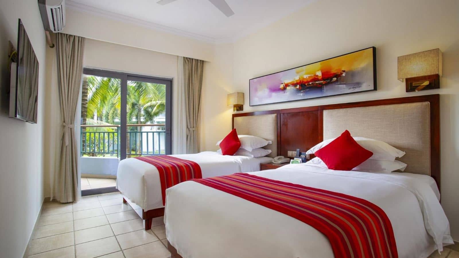 rooms-luxury-sea-view-room