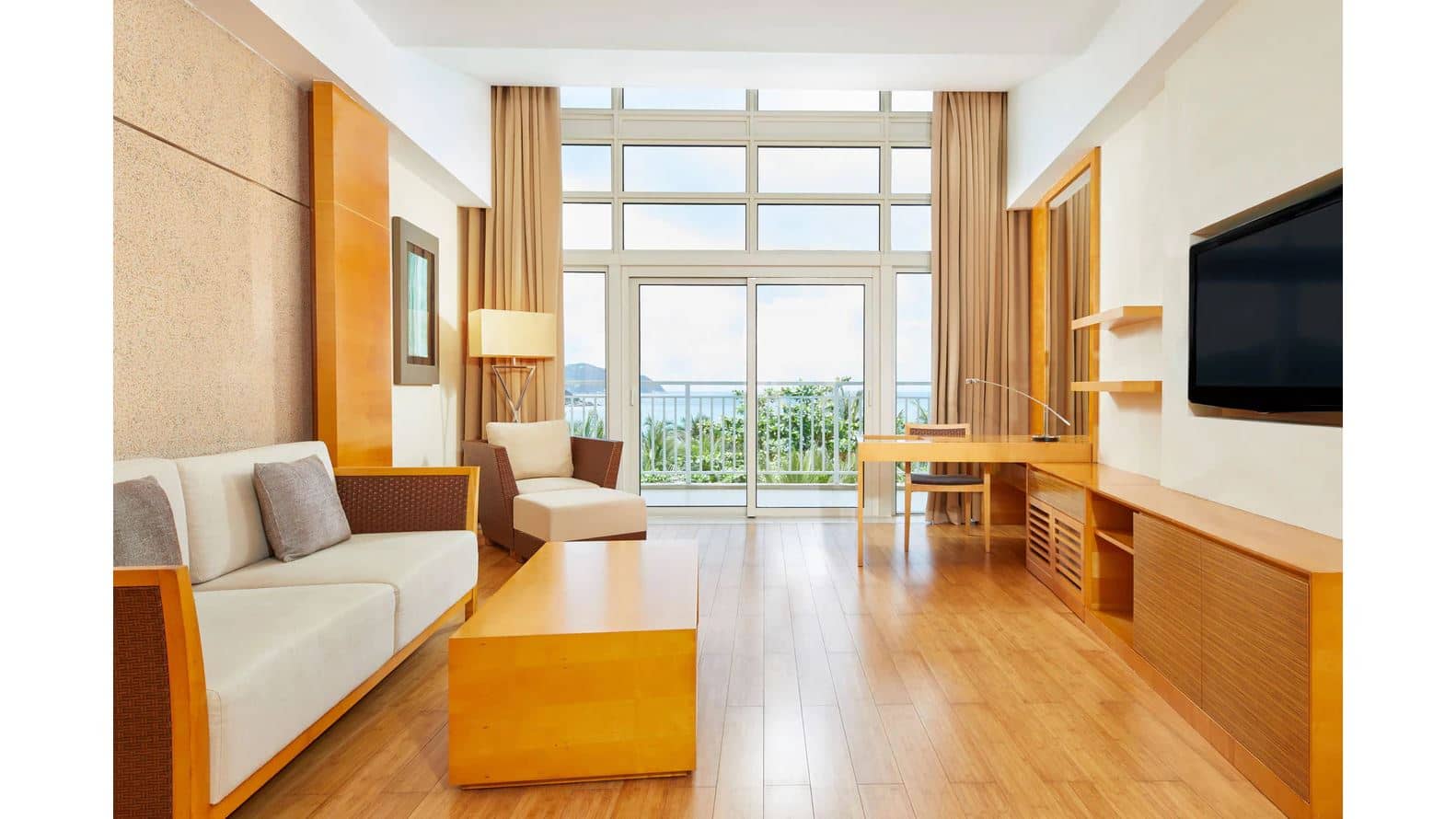 rooms-sea-front-suite