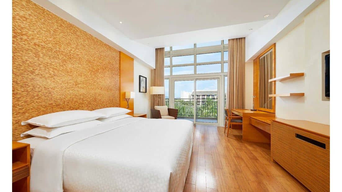 rooms-grand-room