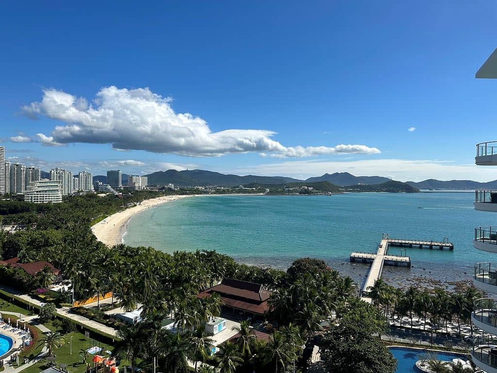 rooms-90degree-sea-view-kingtwin-room