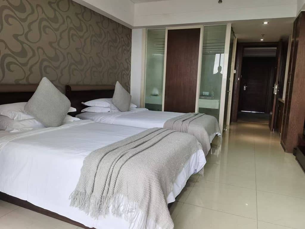 rooms-bay-room