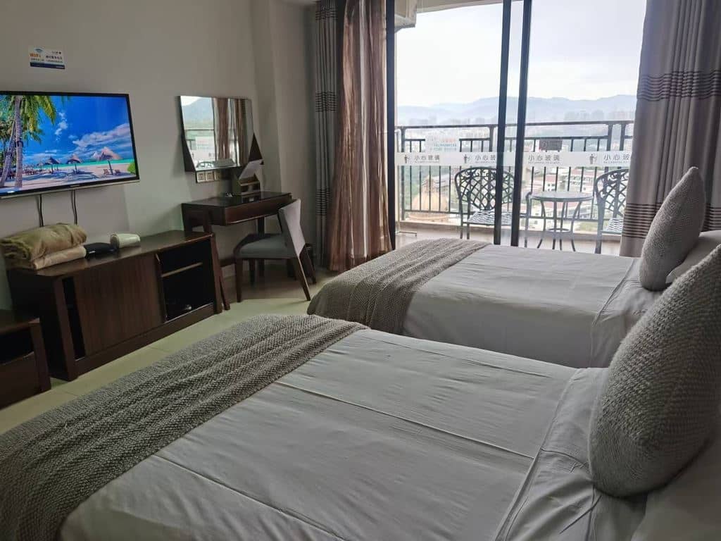 rooms-bay-room