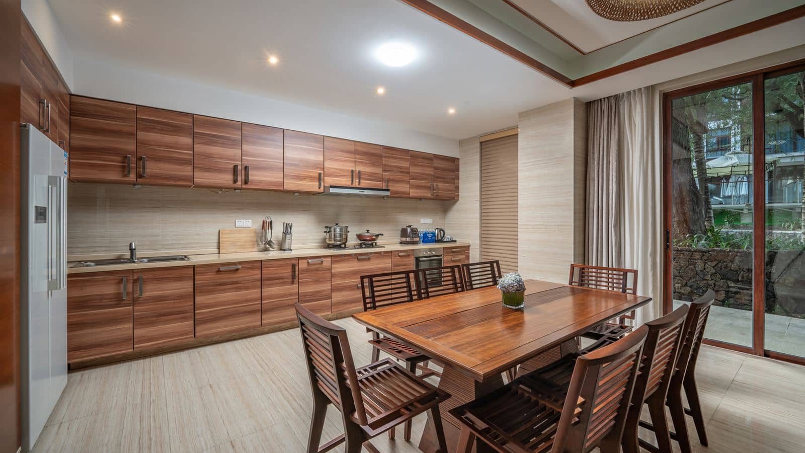 rooms-pool-villa