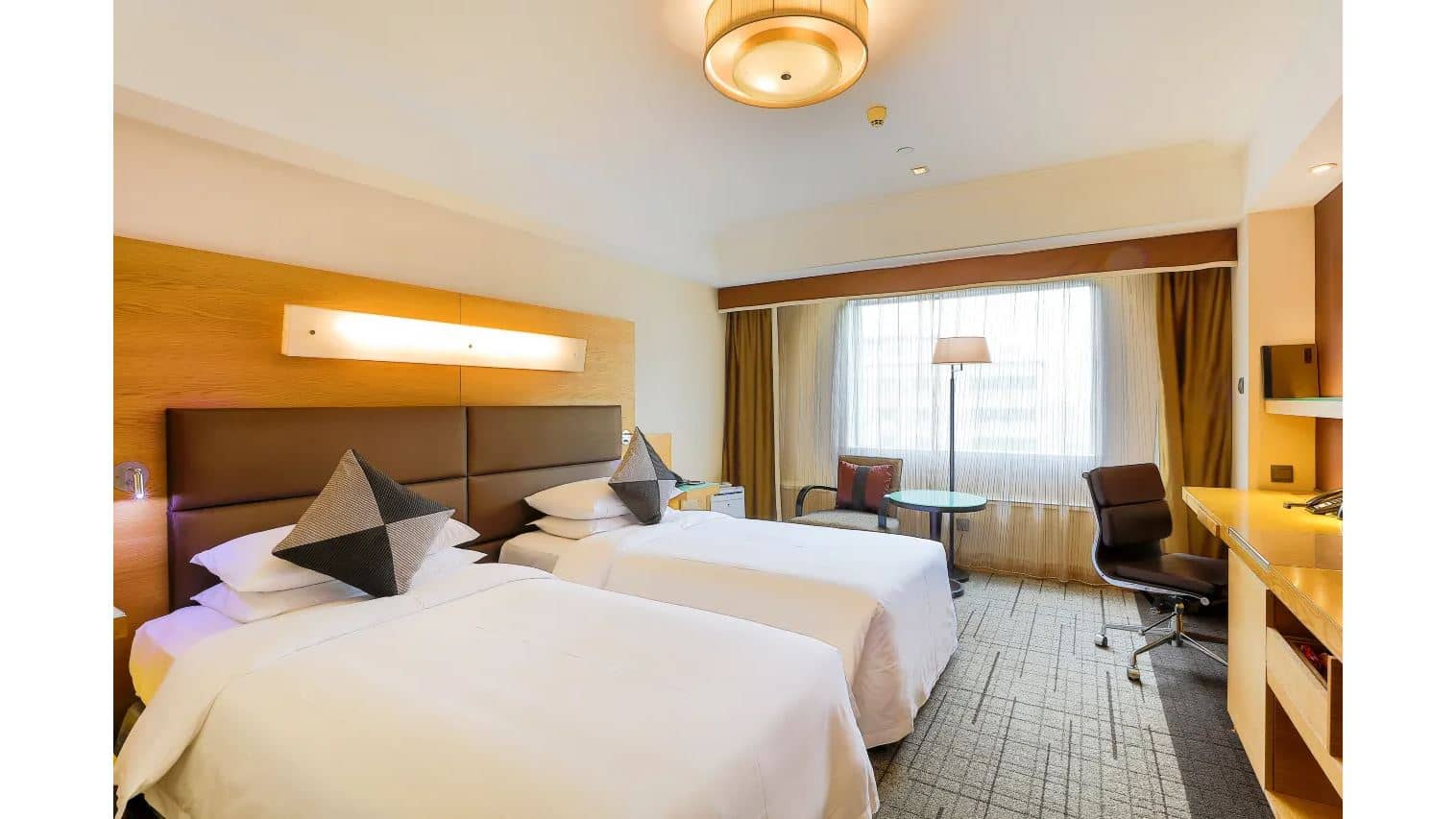 rooms-superior-room