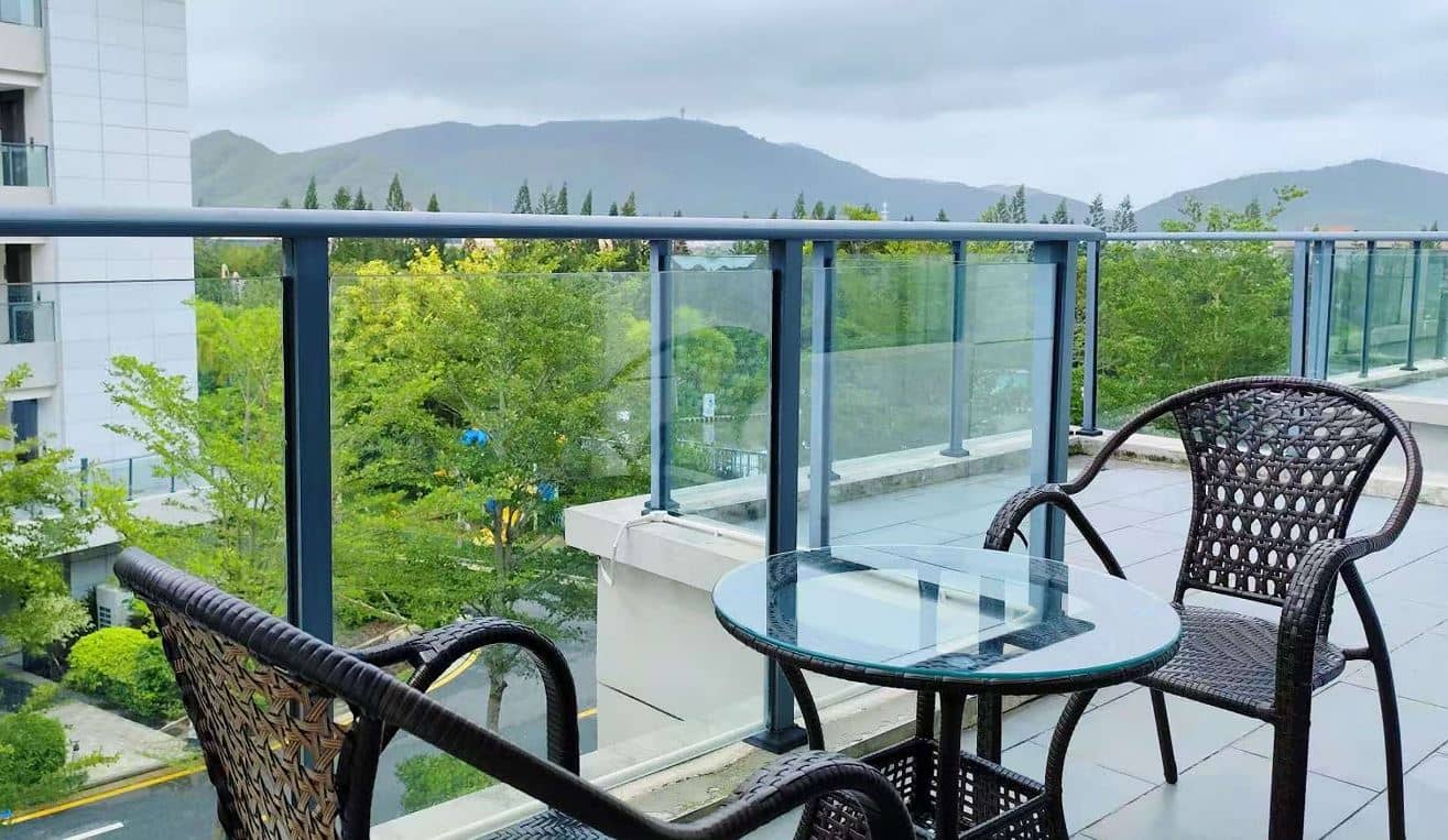 rooms-luxury-garden-view-twin-bedroom-suite