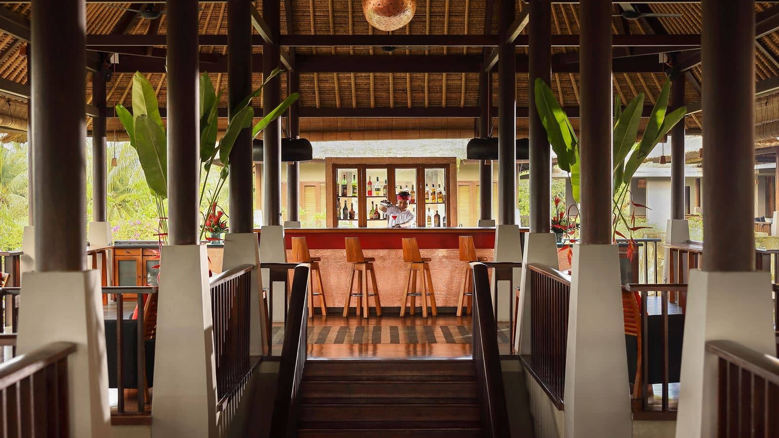 bars-tree-bar