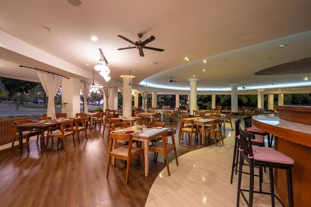 bars-jajan-by-the-sea