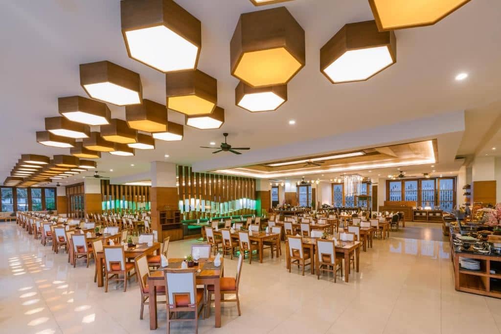 restaurants-restaurants