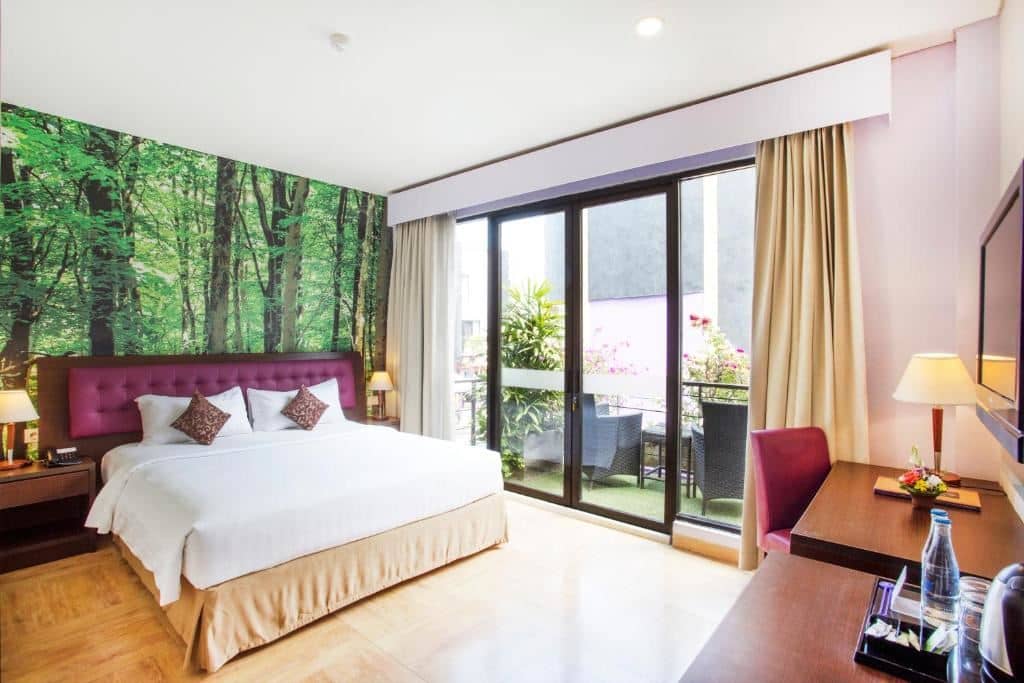 rooms-deluxe-room