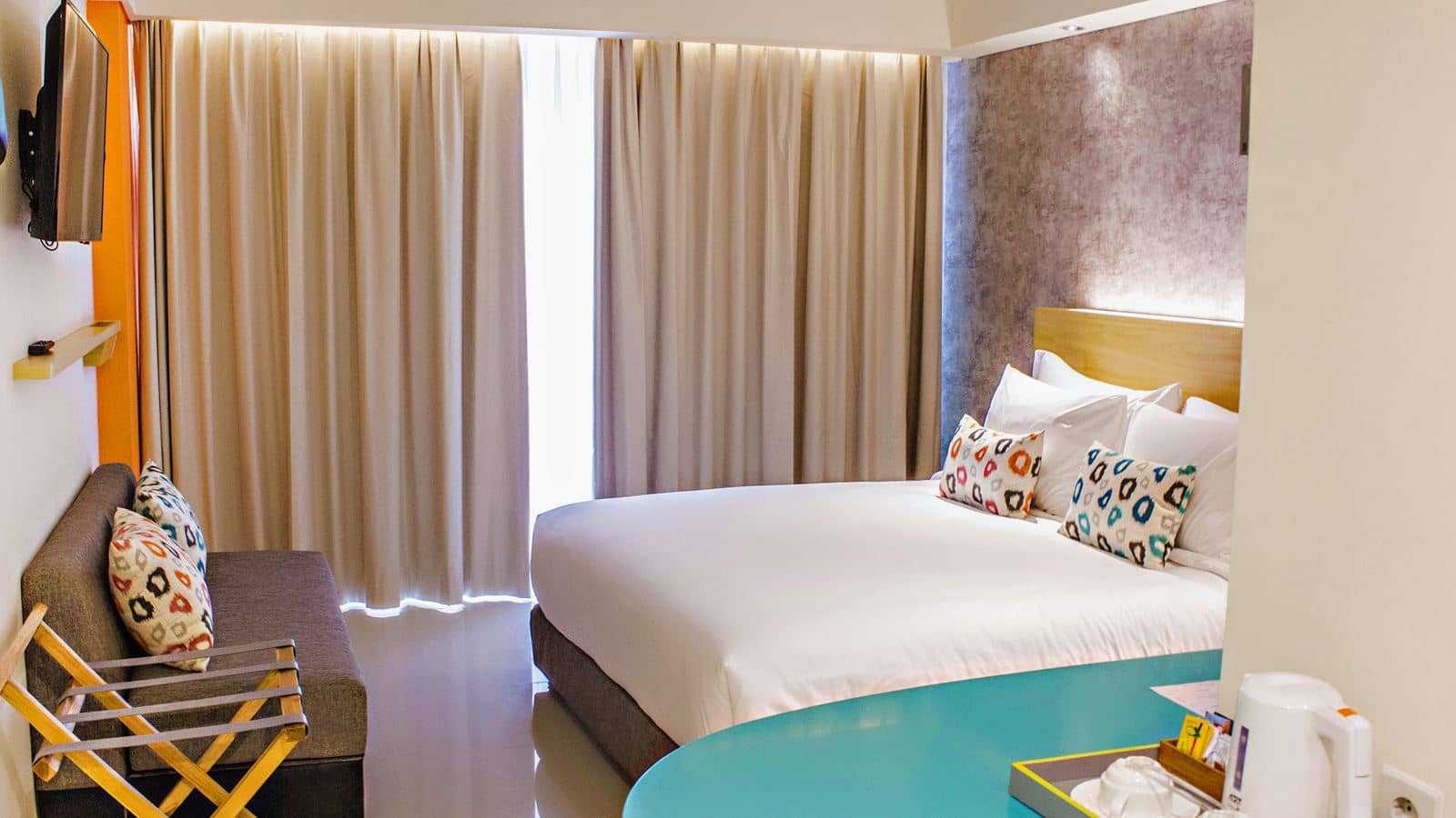 rooms-deluxe-room