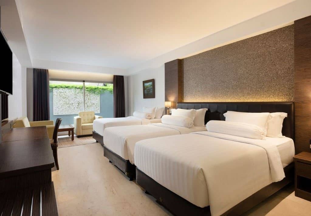 rooms-deluxe-family-studio
