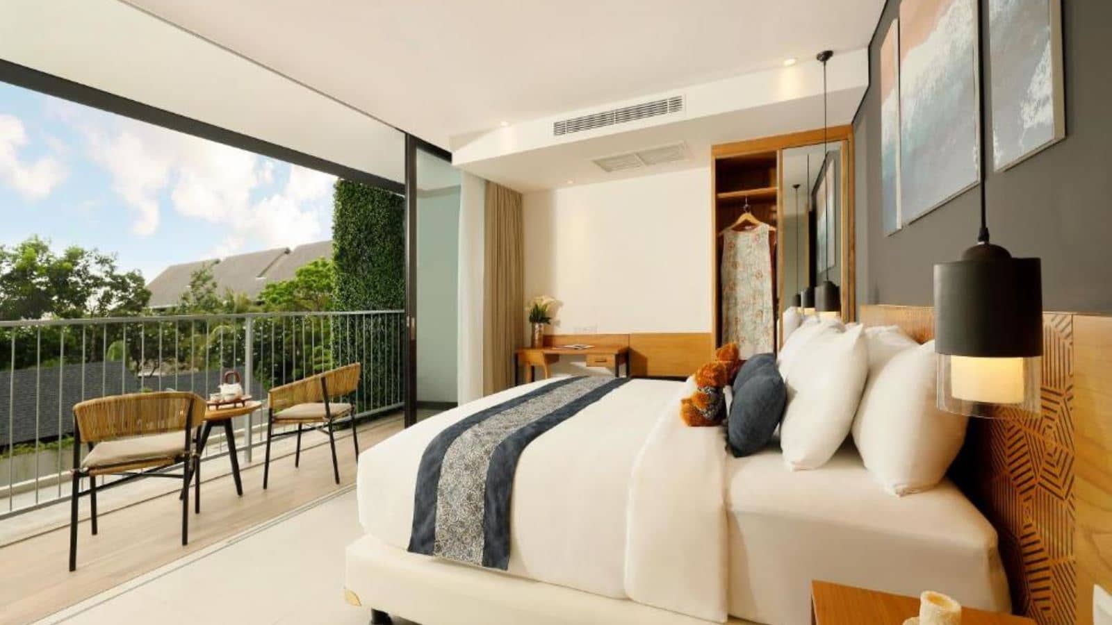 rooms-executive-suite