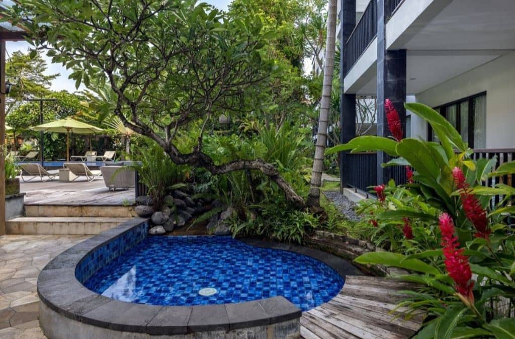 pools-outdoor-childrens-pool