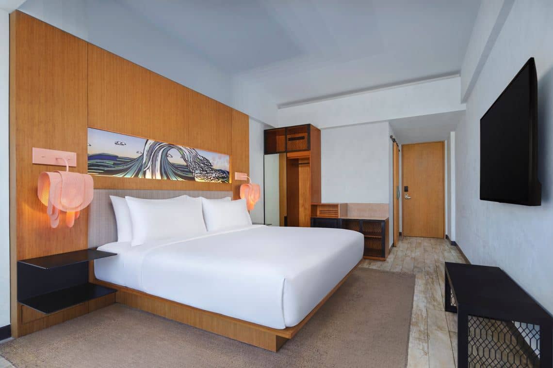 rooms-aloft-room