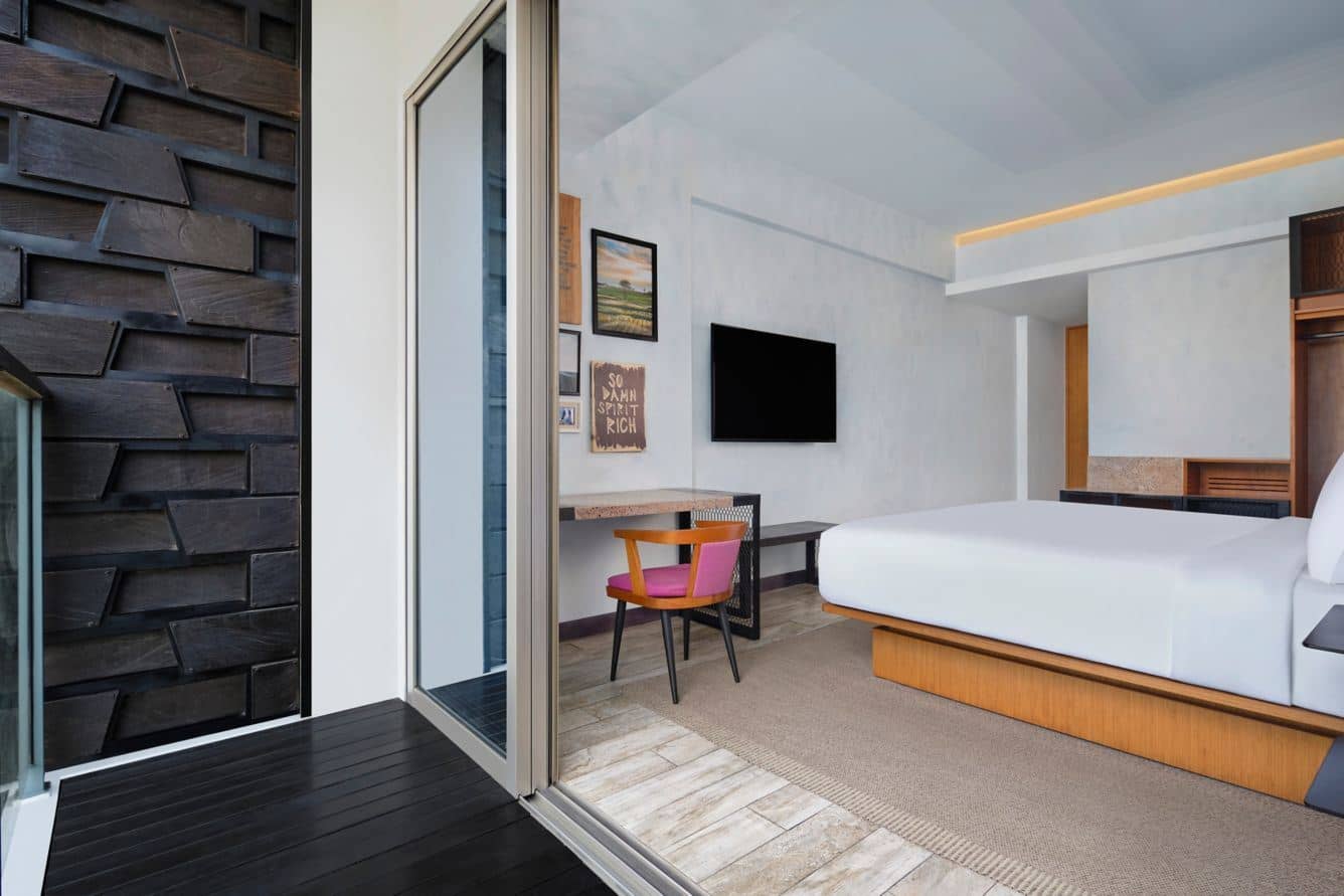 rooms-aloft-room-balcony