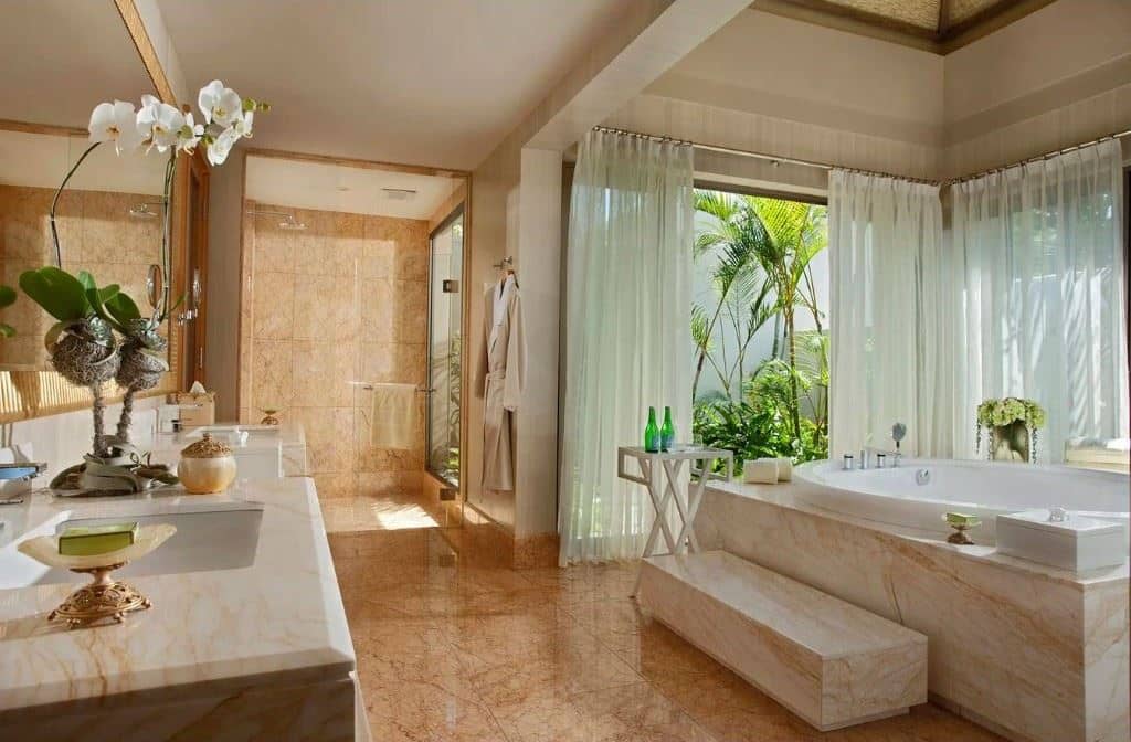 rooms-royal-villa-garden
