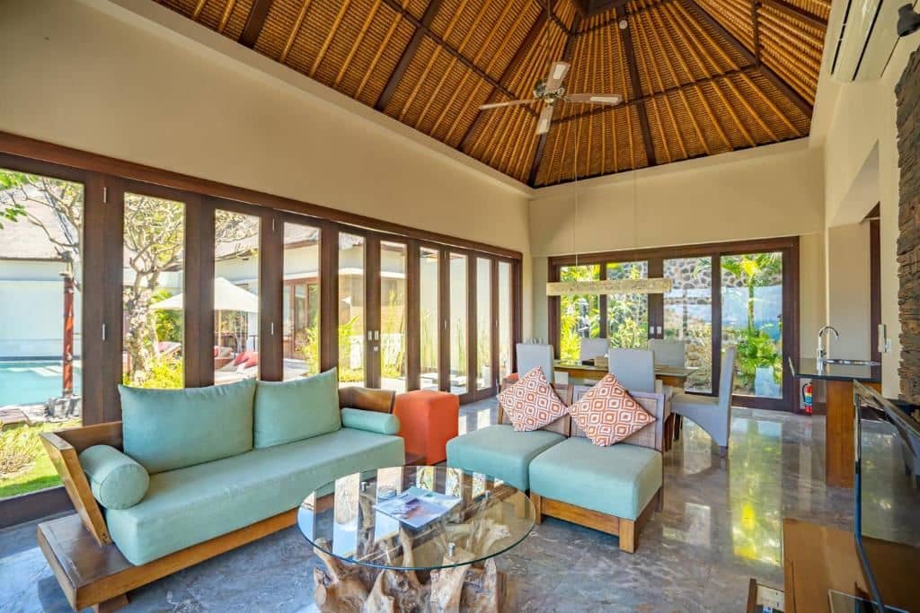 rooms-3-bedrooms-villa-with-pool