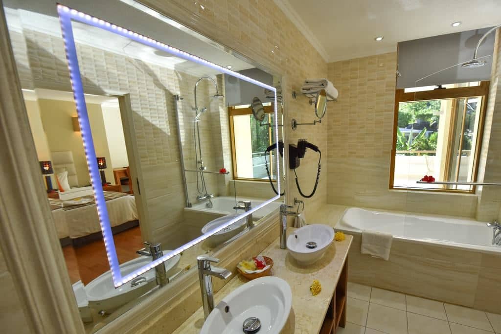 rooms-junior-suite-sea-view