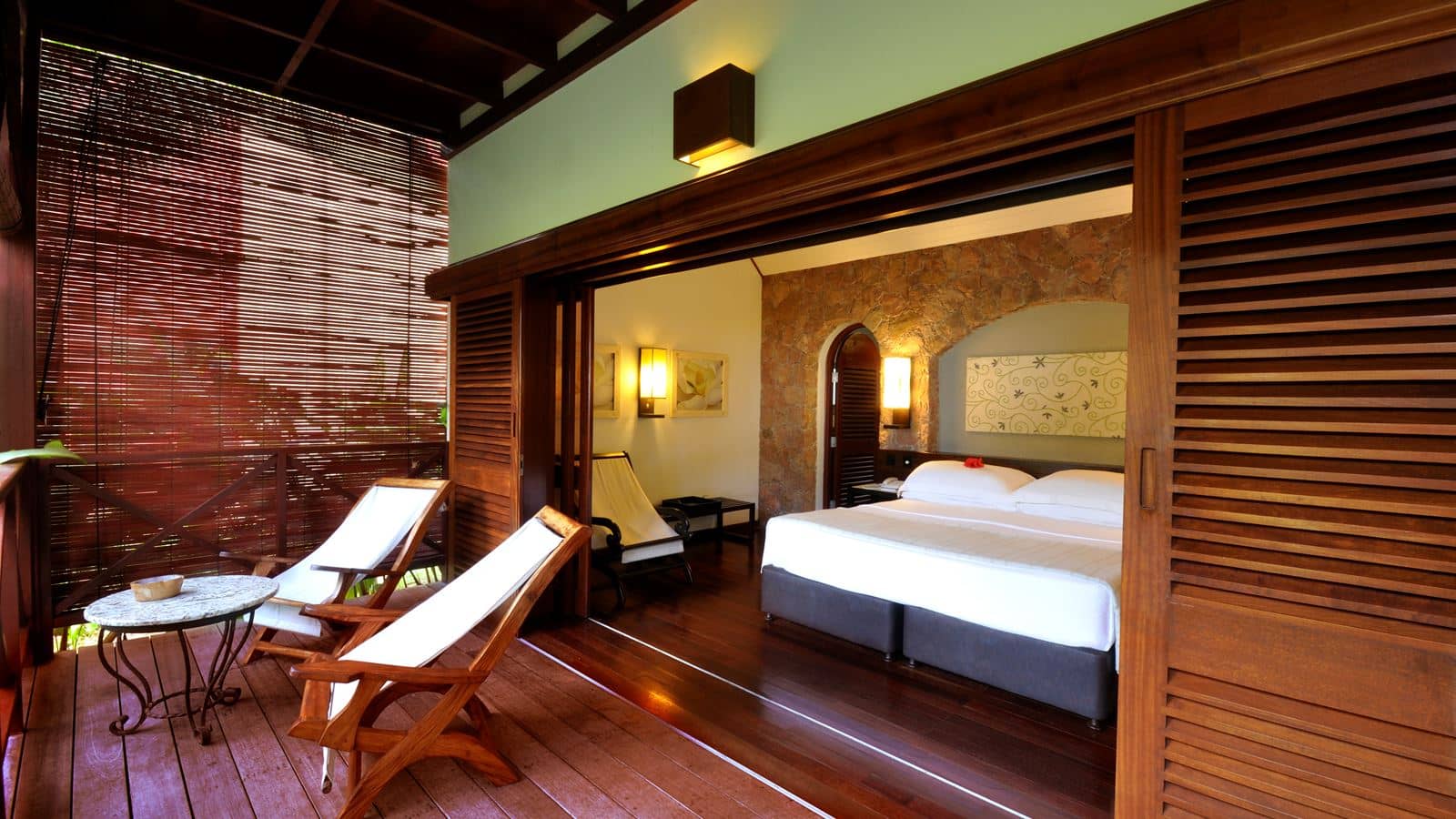 rooms-superior-room