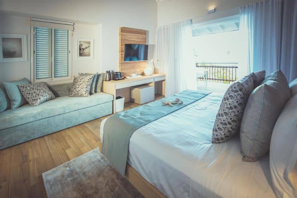rooms-ocean-view-pool-chalet