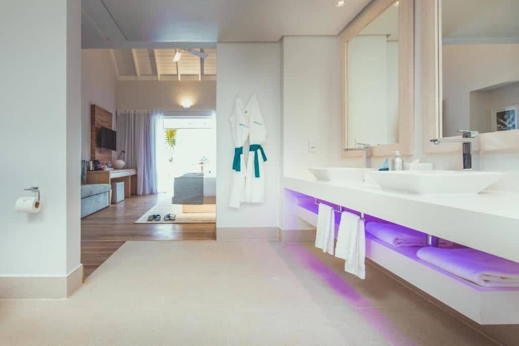 rooms-ocean-view-pool-chalet